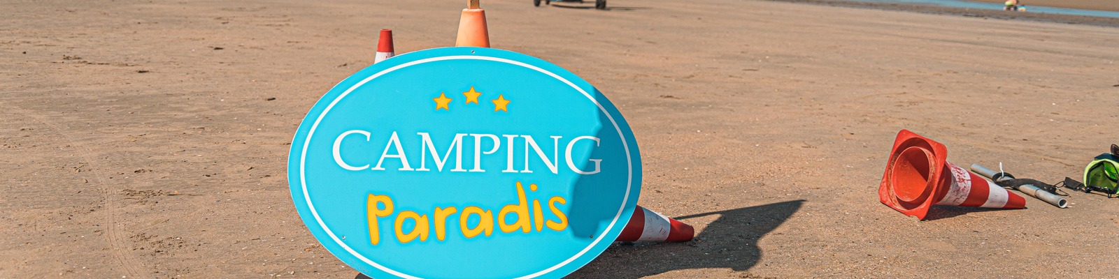 camping_paraid_utah_beach_char_a_voile